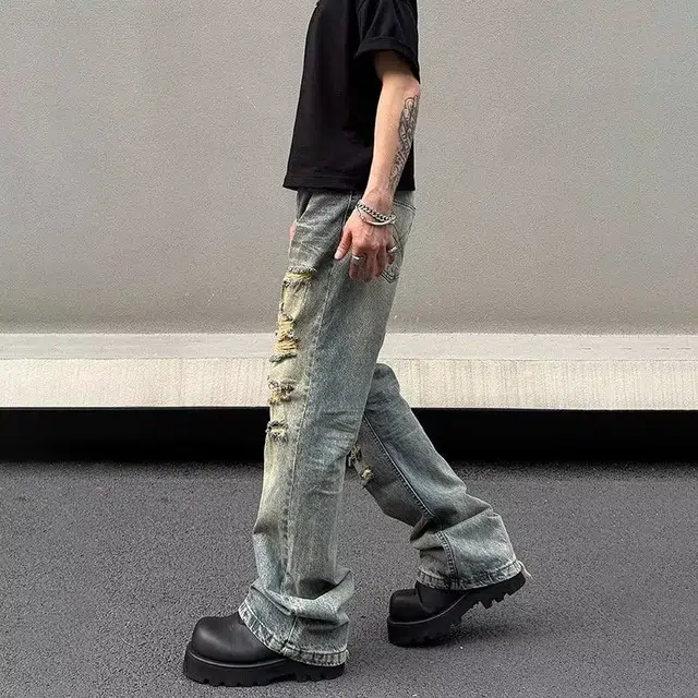 木林森 美式复古高街潮牌百搭个性褶皱设计感宽松水洗做旧时尚休闲垂感阔腿直筒破洞牛仔裤 男女同款