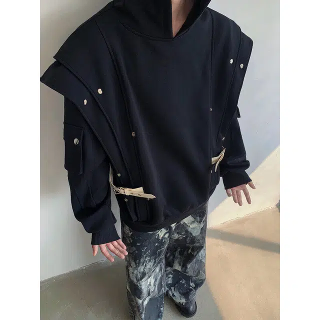 木林森 潮流秋冬个性拼接铆钉黑暗风百搭宽松休闲垫肩连帽卫衣 男女同款 黑色