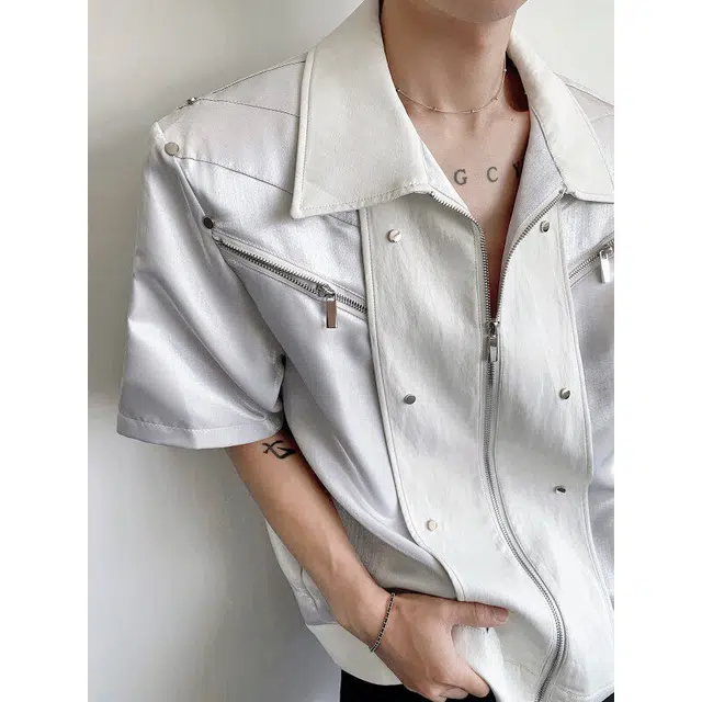 木林森 美式高街个性解构液体亮丝金属铆钉小众设计感潮流百搭拉链宽松垫肩翻领短袖衬衫 男女同款