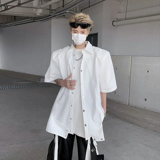 木林森 美式高街个性金属扣垫肩解构设计感简约纯色百搭宽松单排扣翻领短袖衬衫 男女同款