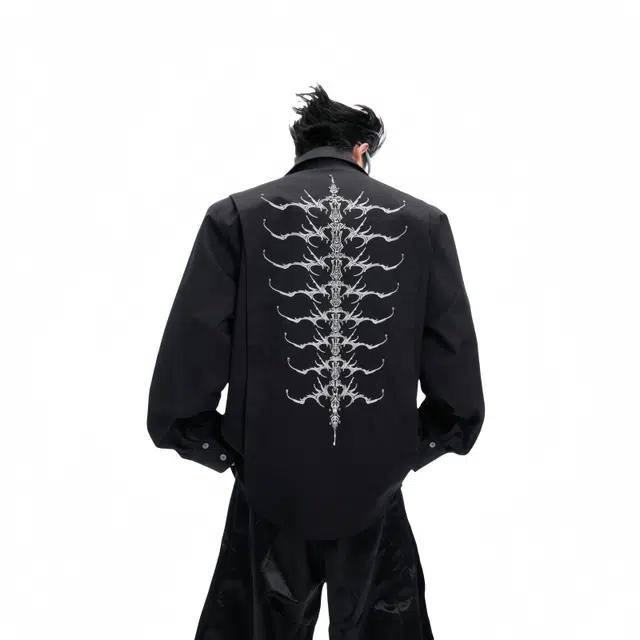 木林森 重工刺绣高级肌理感钉珠脊骨铆钉长袖翻领宽松衬衫 男女同款