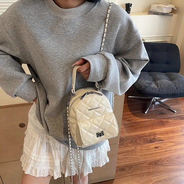 Jade en plus PU