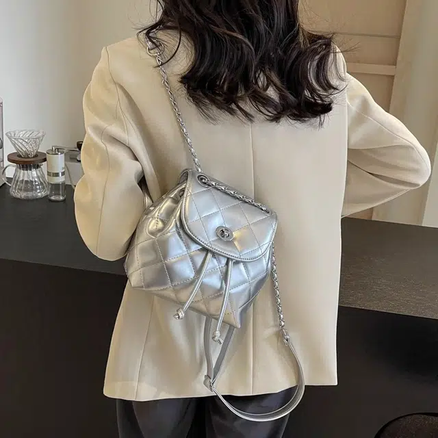 Jade en plus PU