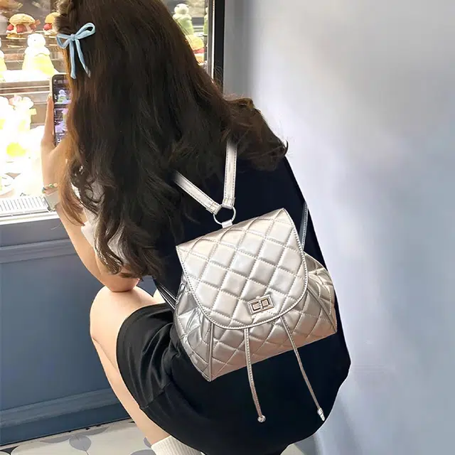 Jade en plus PU