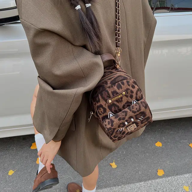 Jade en plus Kitty PU