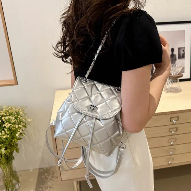 Jade en plus PU