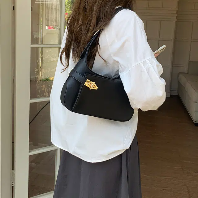 Jade en plus PU