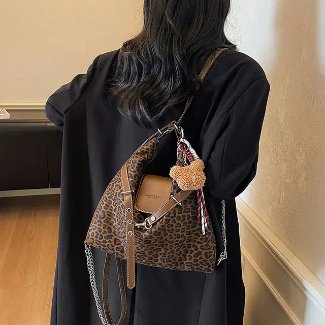 Jade en plus PU