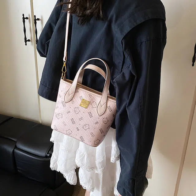 Jade en plus PU