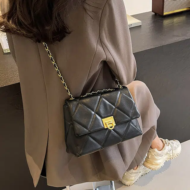 Jade en plus PU