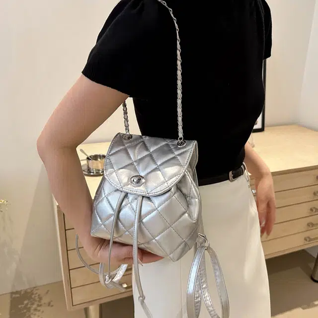 Jade en plus PU