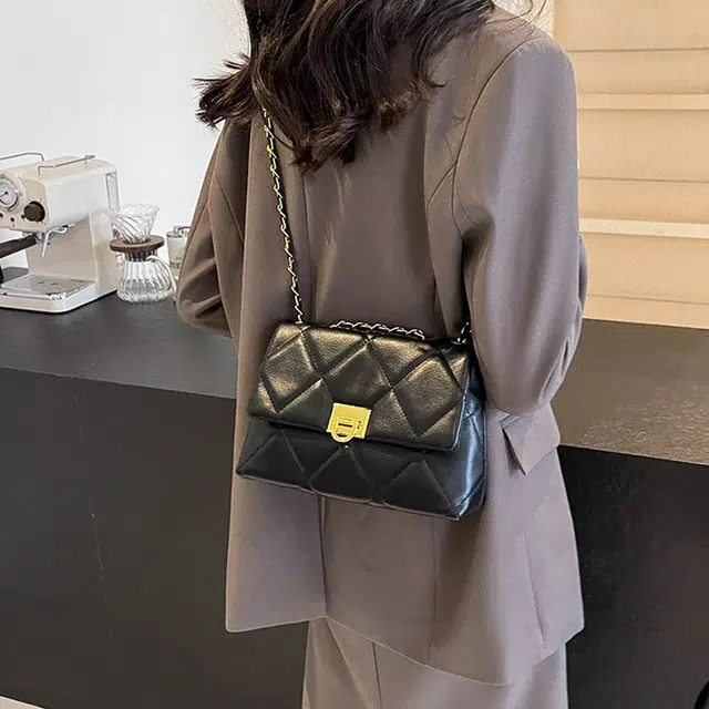 Jade en plus PU