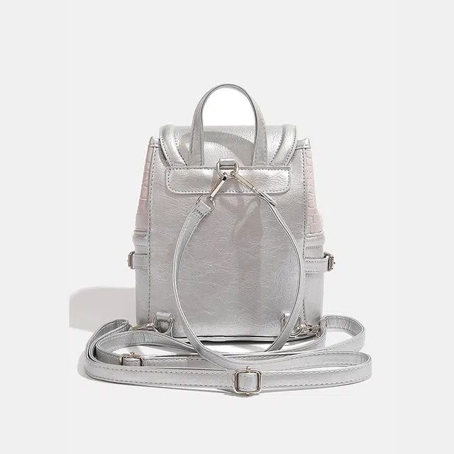 Jade en plus Y2K PU