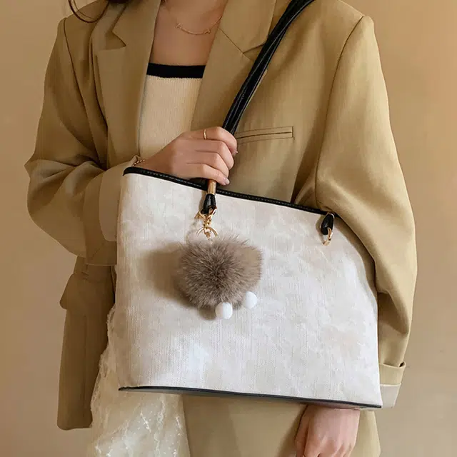 Jade en plus pu
