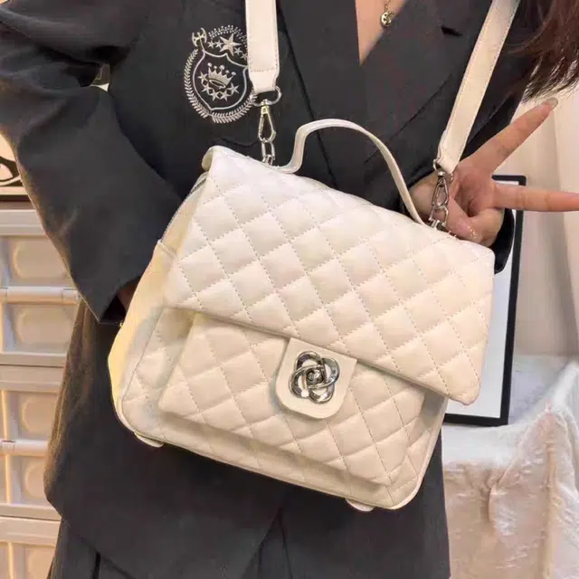Jade en plus PU