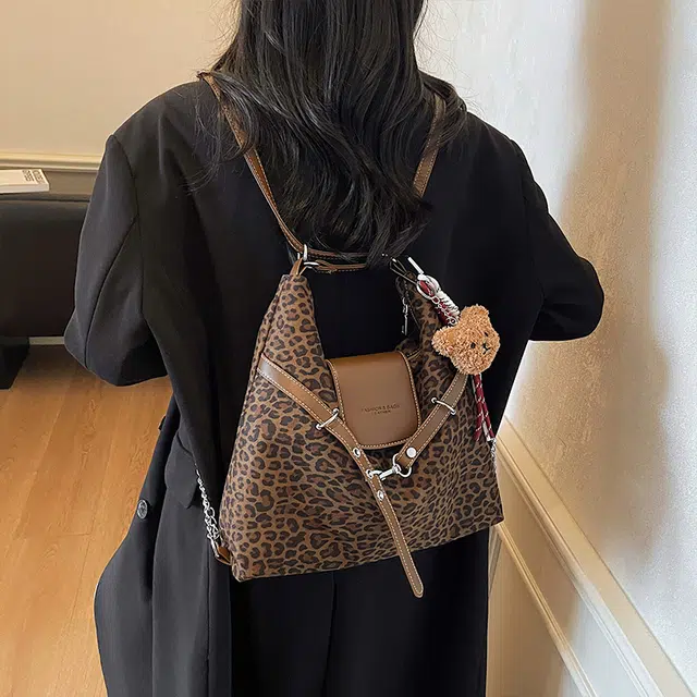 Jade en plus PU
