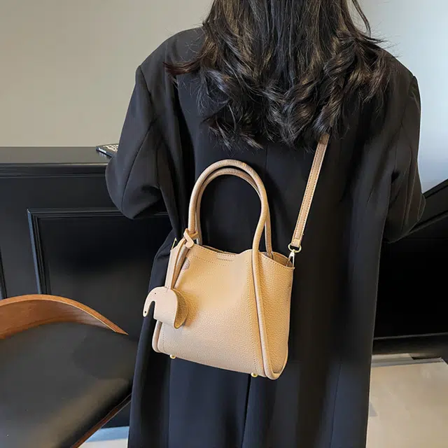 Jade en plus PU