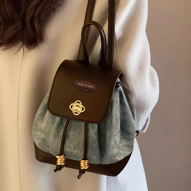 Jade en plus PU