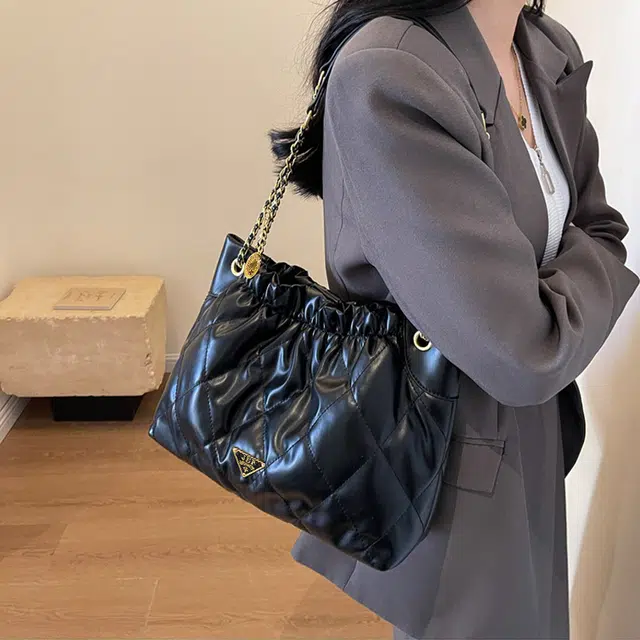Jade en plus PU