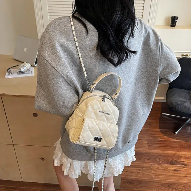 Jade en plus PU