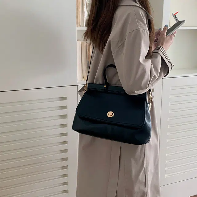 Jade en plus PU
