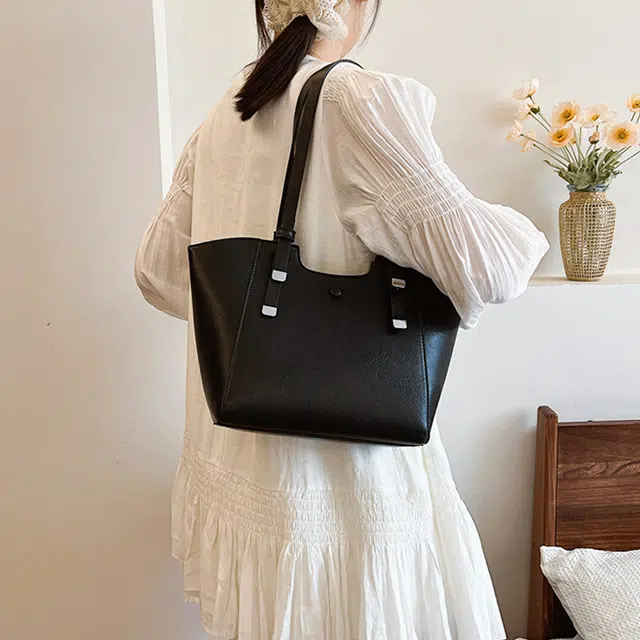 Jade en plus PU
