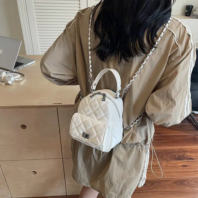 Jade en plus PU