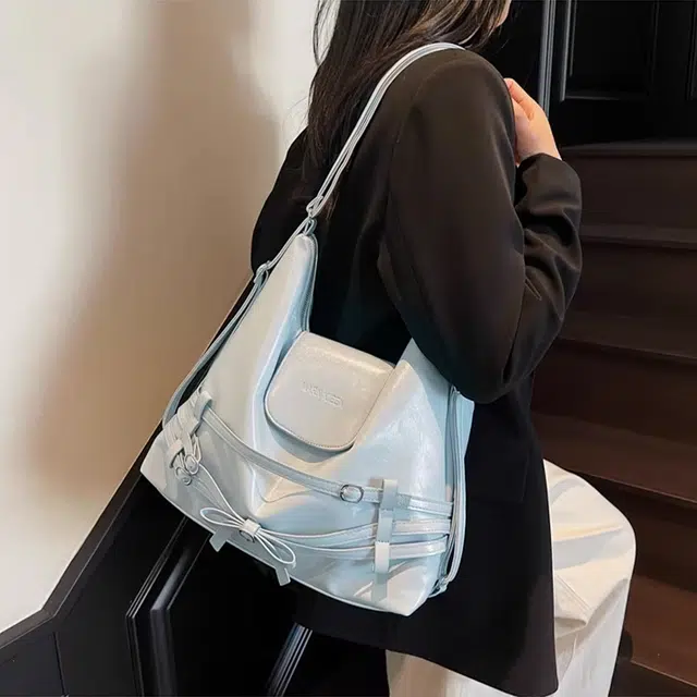 Jade en plus PU