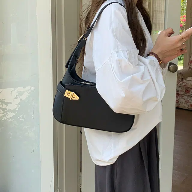 Jade en plus PU