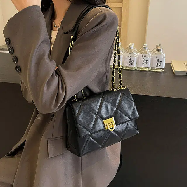 Jade en plus PU