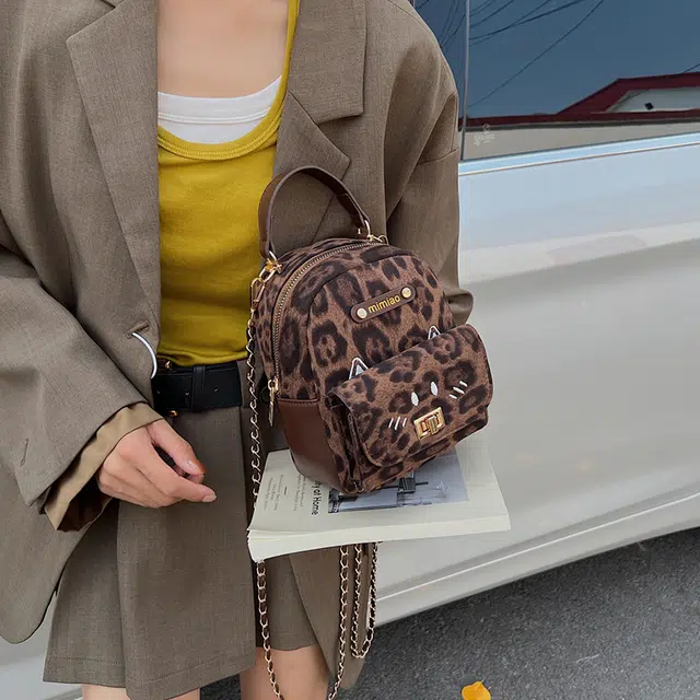 Jade en plus Kitty PU