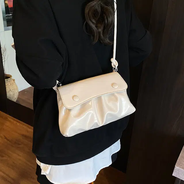 Jade en plus PU