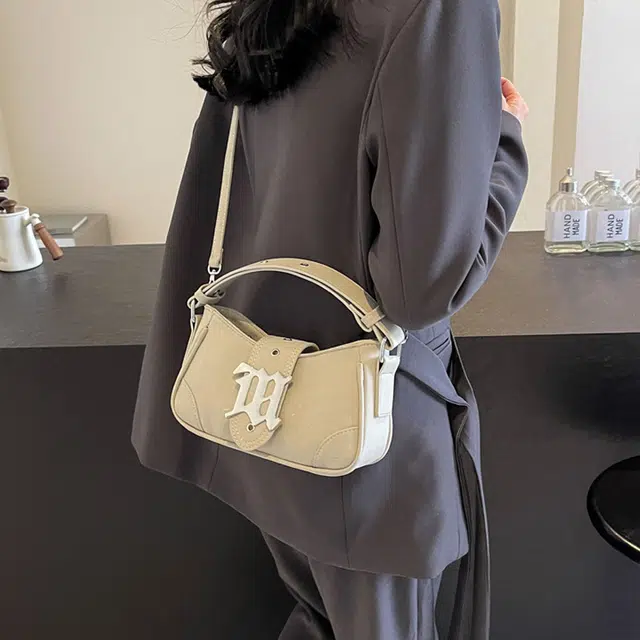 Jade en plus PU
