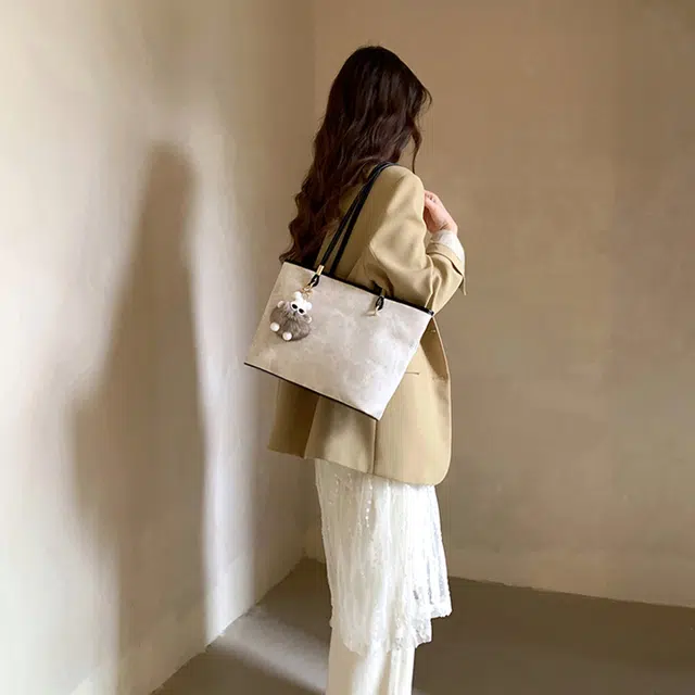 Jade en plus pu