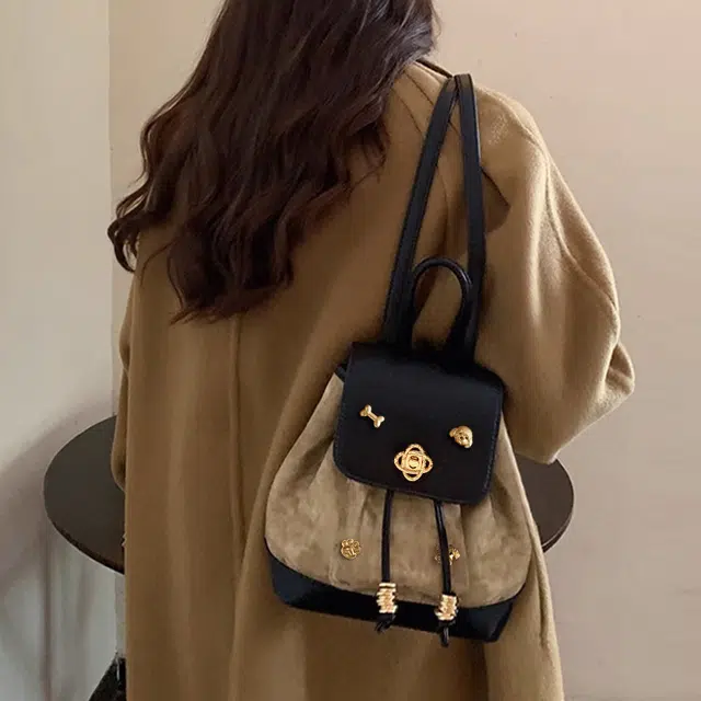 Jade en plus PU