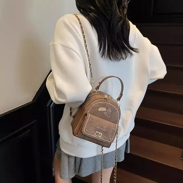 Jade en plus PU