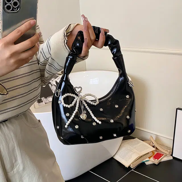 Jade en plus PU