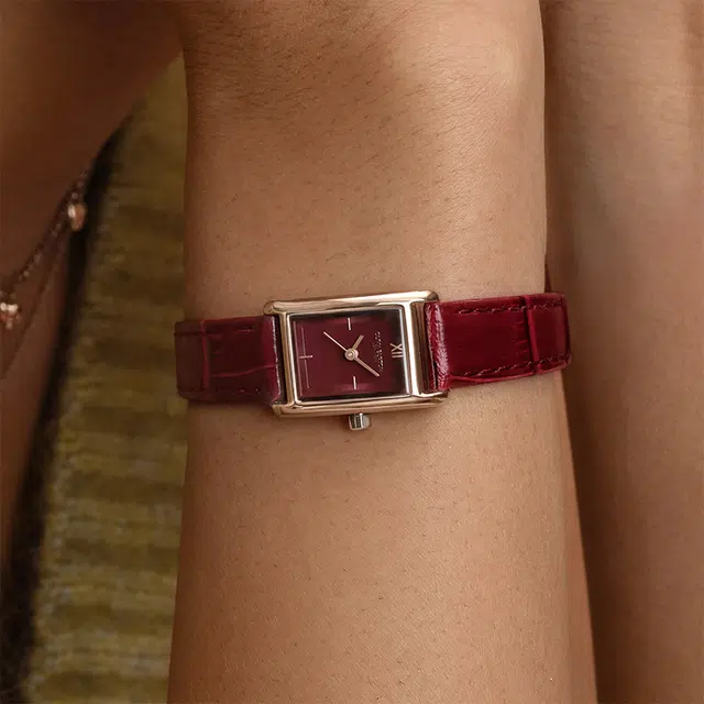 OLIVIABURTON MiNi
