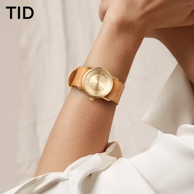TID Watches Small Gold Vintage