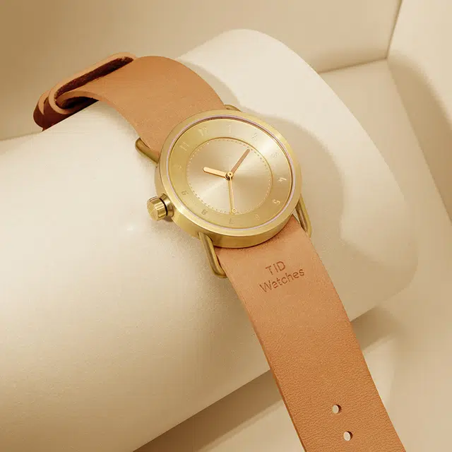 TID Watches Small Gold Vintage