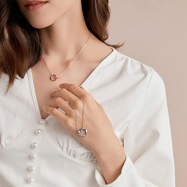 Shen Xianglin Mobius Necklace