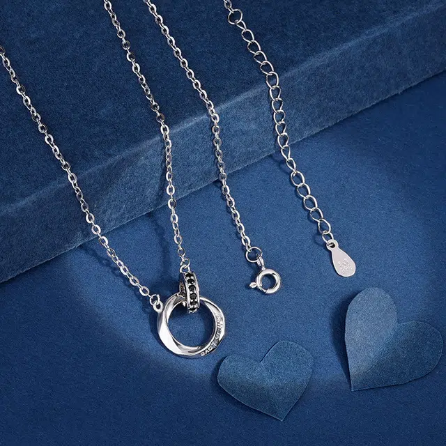 Shen Xianglin Mobius Necklace