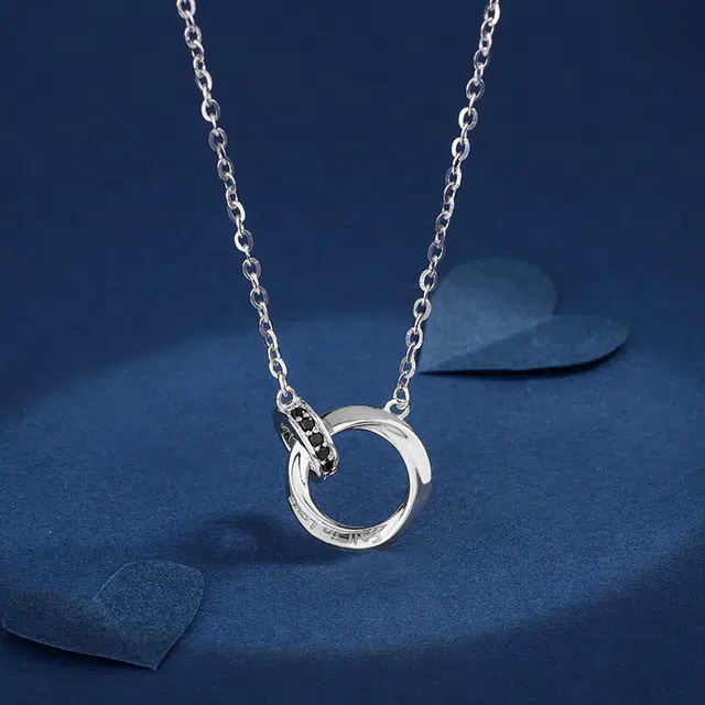 Shen Xianglin Mobius Necklace