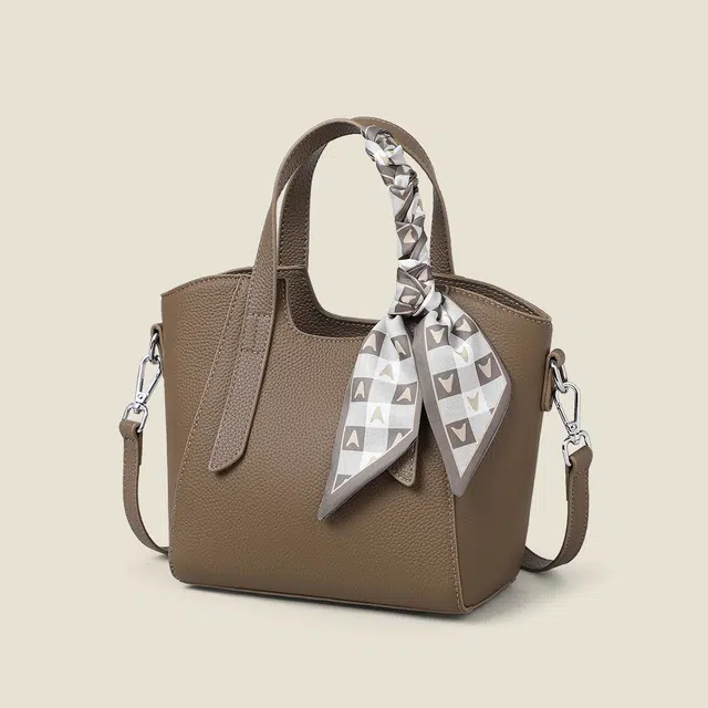 CBANNER Tote