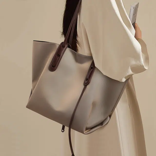 CBANNER Tote