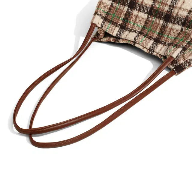 CBANNER Tote