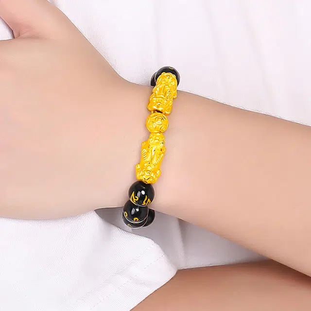 999
