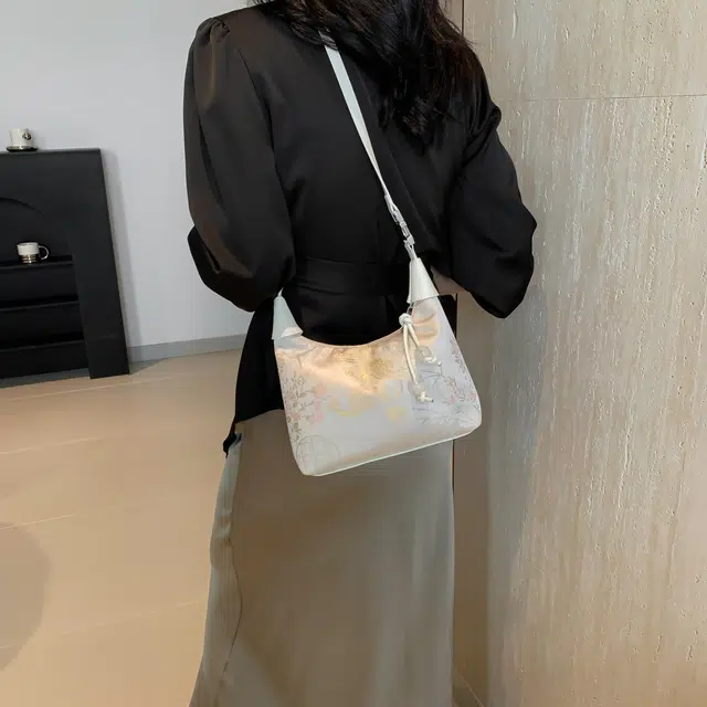 KARUISHA PU