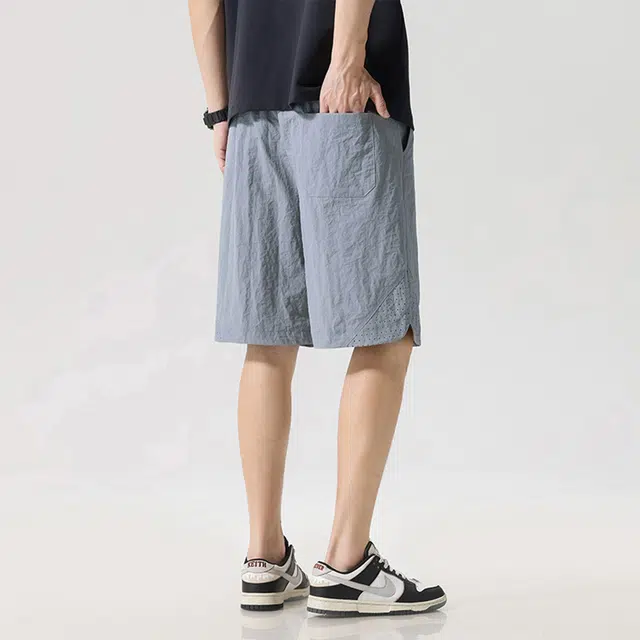 EVE Jeans logo