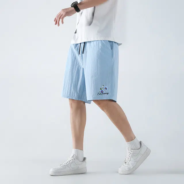EVE Jeans logo